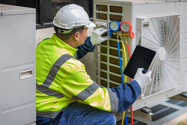 Professional Ac Installation technician working in Alpine, TX